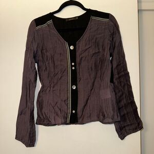 Solola Womens Size 38 Blouse Shirt Long Sleeve Gray Black Pleated MISSING BUTTON